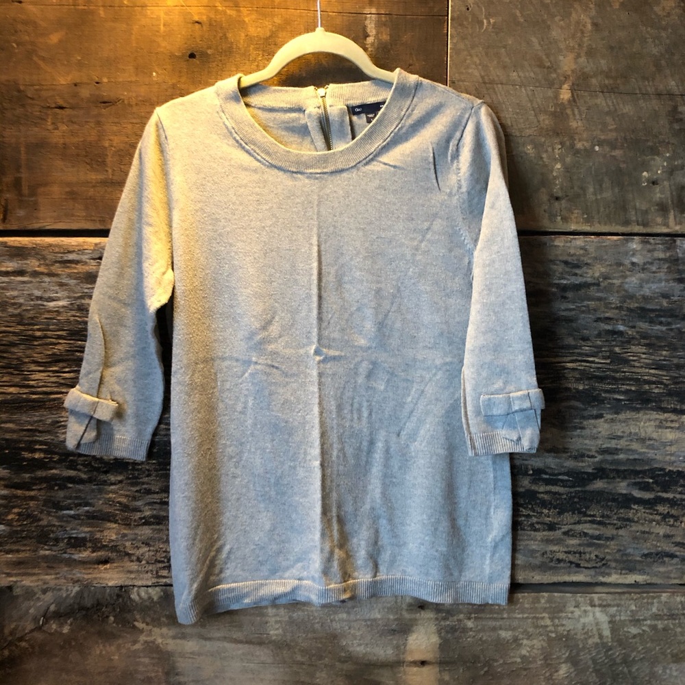 Grey Gap sweater